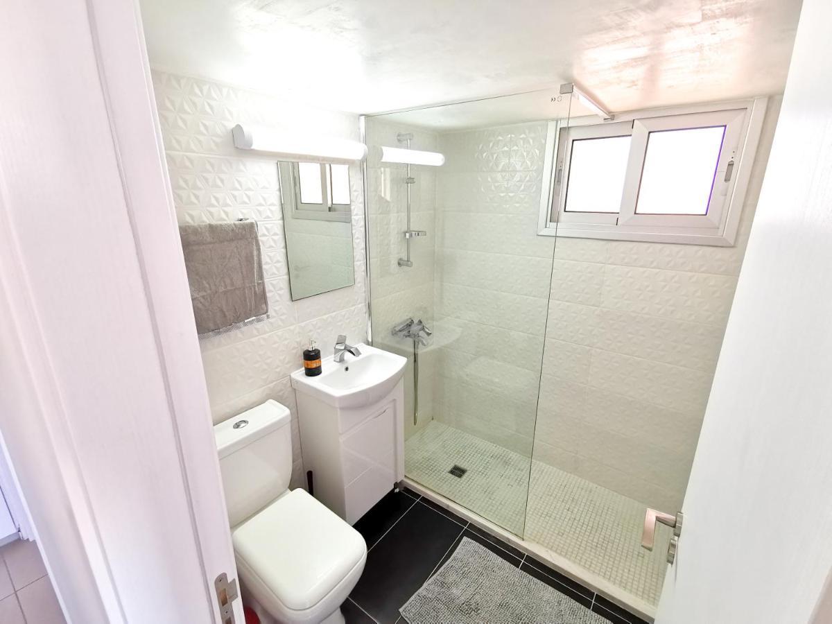 Mackenzie Seaview Paradise Larnaca Ngoại thất bức ảnh